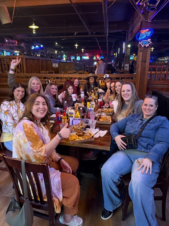 Hot & Flashy In DFW - Picture 6 of 8